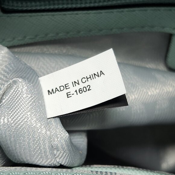 Auth. Michael Kors Hamilton East West Celadon w/ Silver Hardware - PRICE IS FIRM - Picture 5 of 12